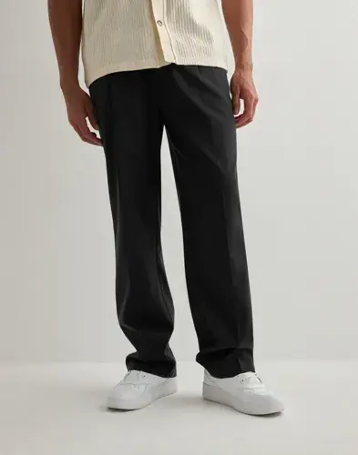 Les Deux Les Deux Randall Pleated Twill Suit Pants Dressbukser Svart