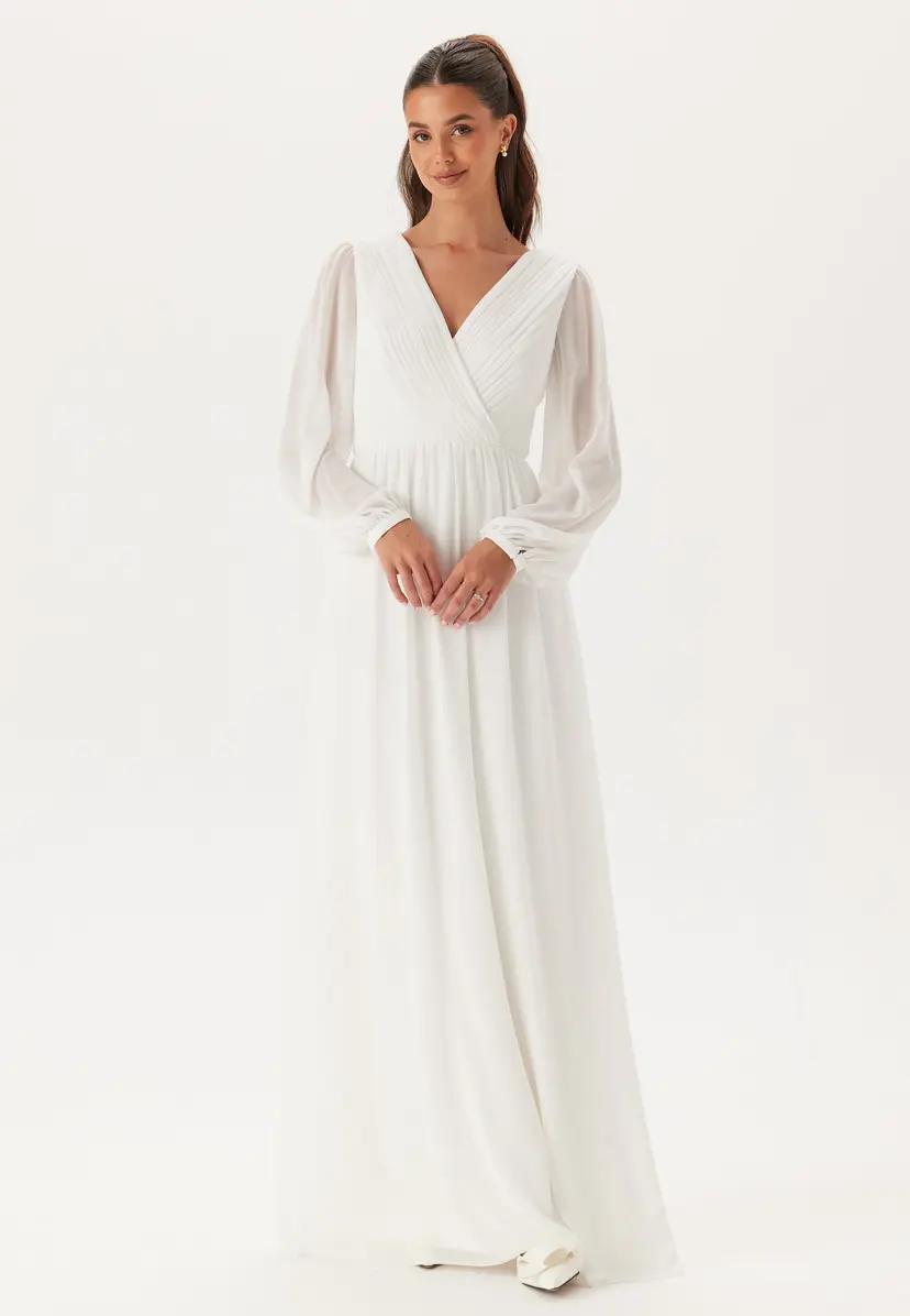 Bubbleroom Occasion Pleated V-Neck Wedding Gown