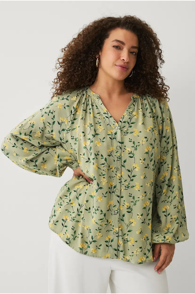 Ellos Plus collection Bluse med puffermer - Grønn