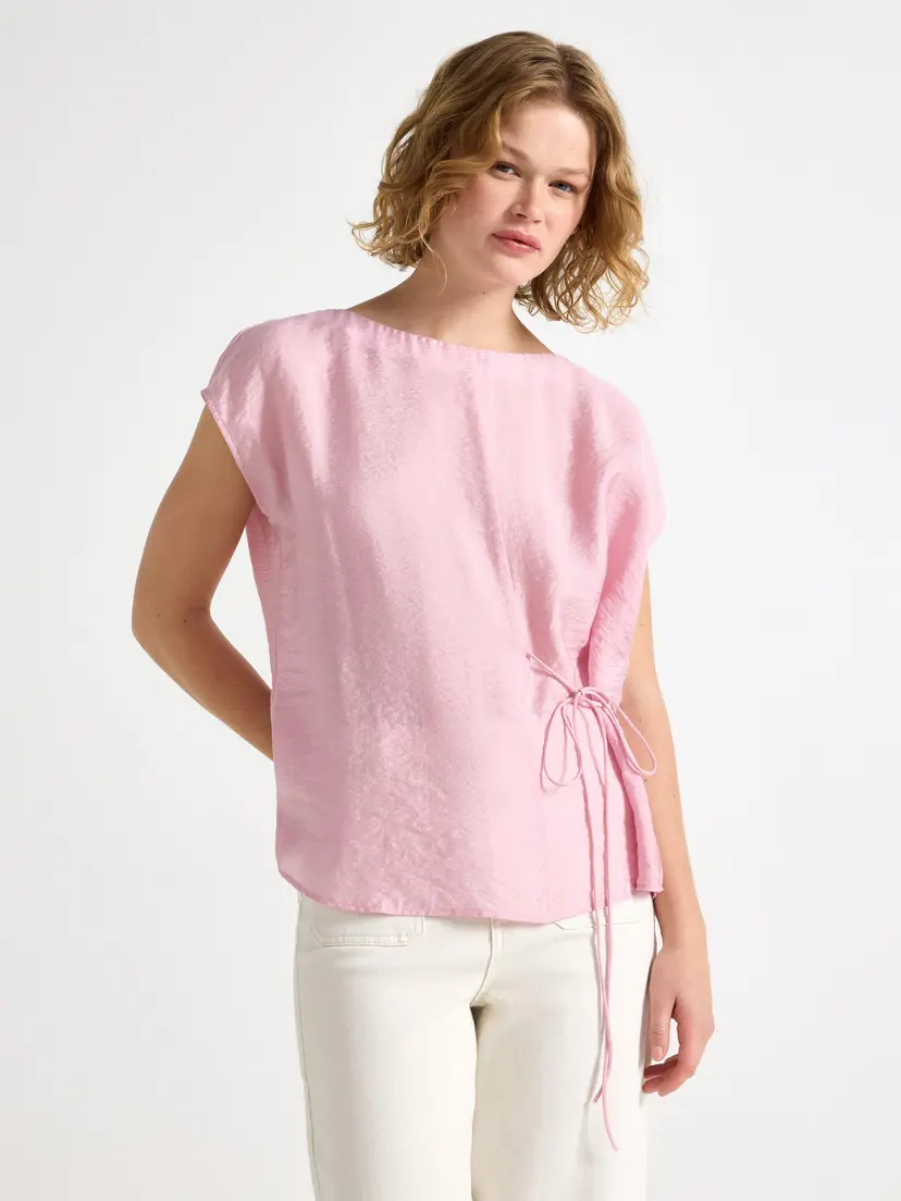 Lindex Ermeløs bluse med knytebånd