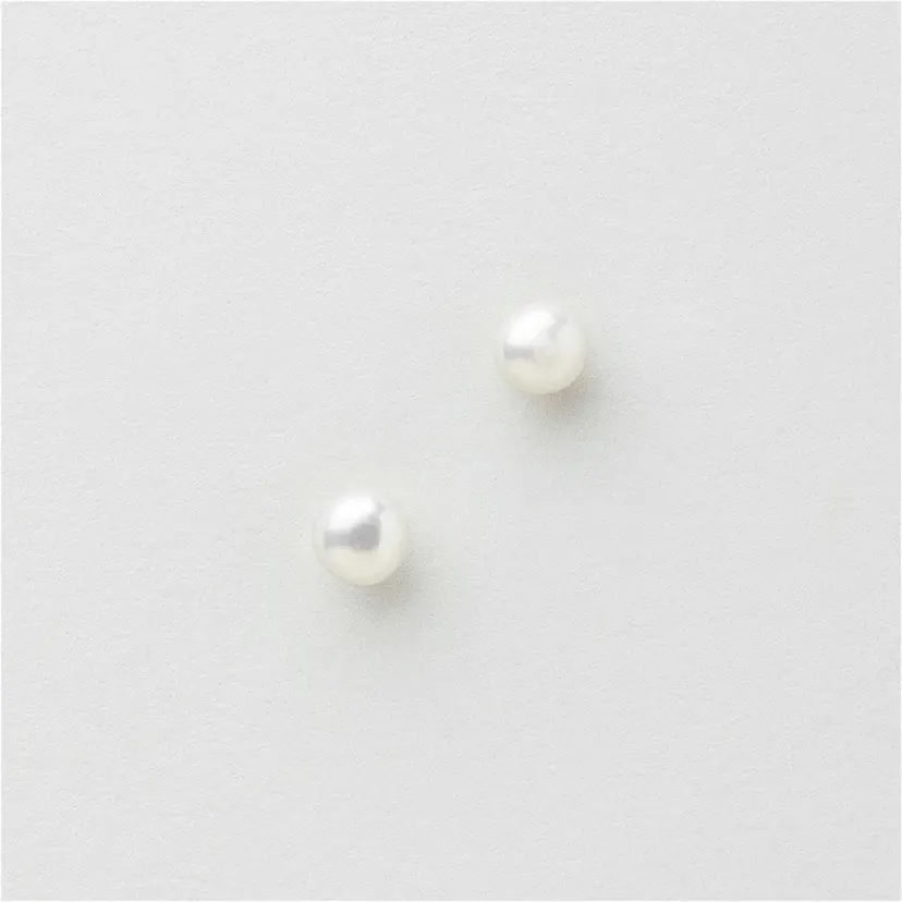 Safira Pearl Studs (S)