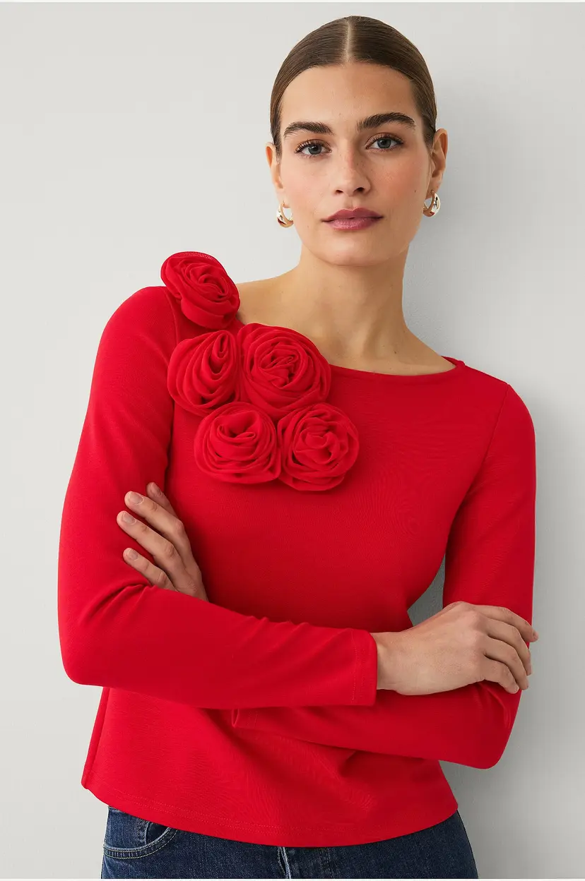 Ellos Collection Topp med dekorative blomster - Rød