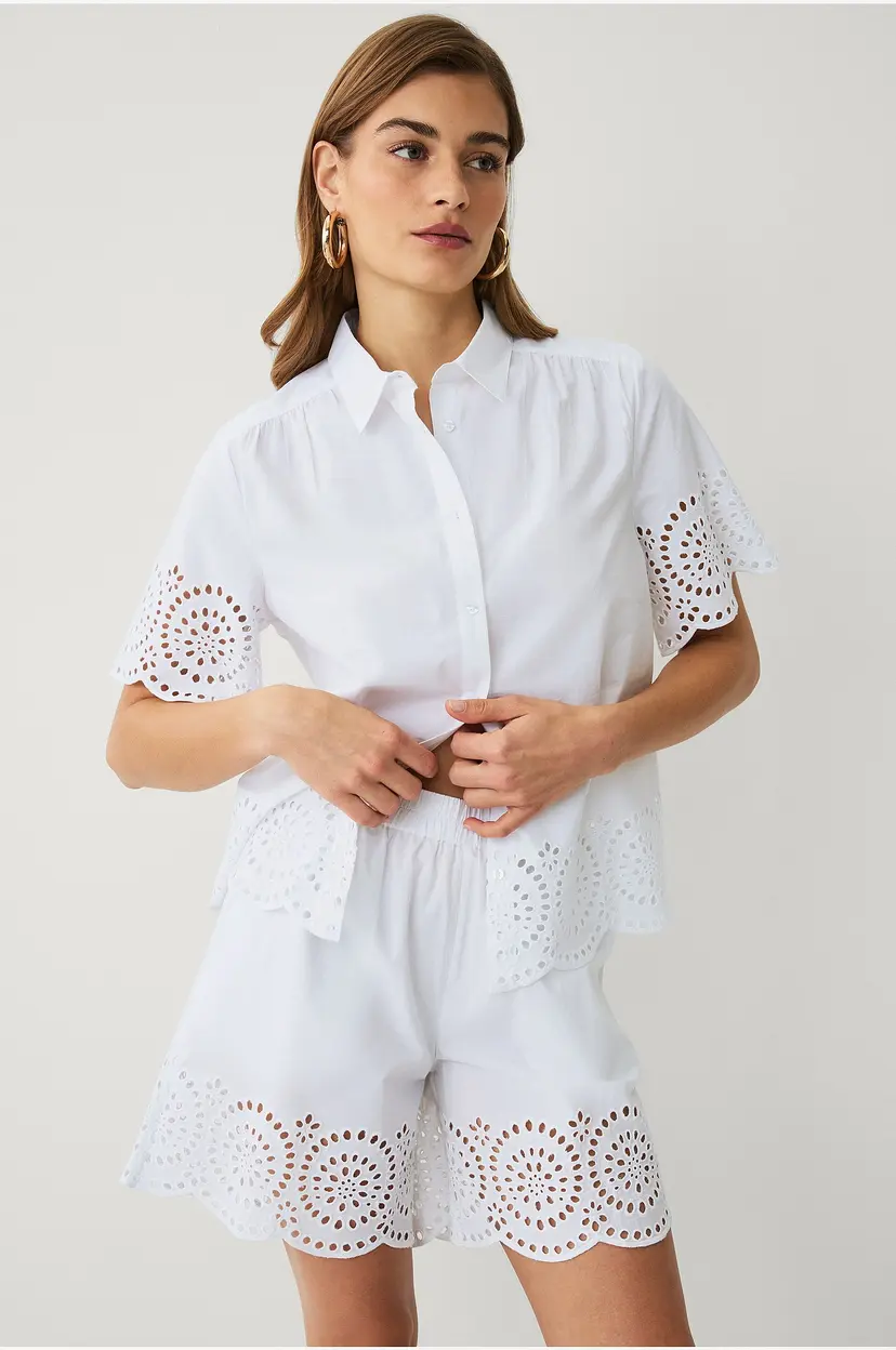 Ellos Collection Shorts med broderie anglaise - Hvit
