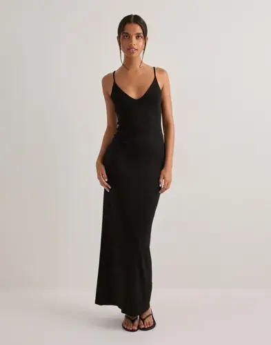 Nelly Nelly - Svart - Perfect Soft Maxi Dress