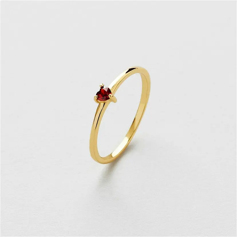 Safira Red Heart Ring