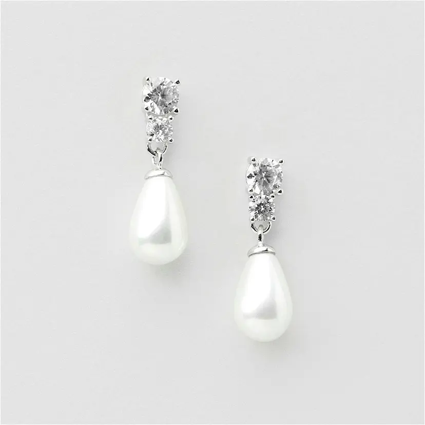 Safira Ariel Pearl Studs