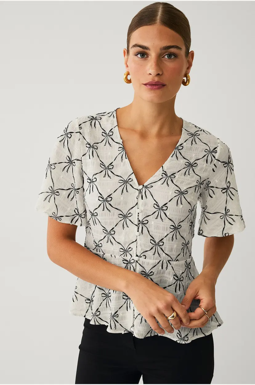 Ellos Collection Bluse med knapper - Natur