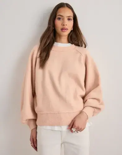 Nelly Nelly - Rosa - Seam Focus Knit Sweater