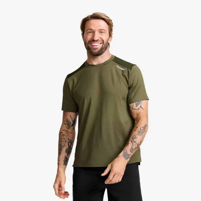 RevolutionRace Direction Active Contrast T-shirt Herre Grape Leaf/Rosin Green