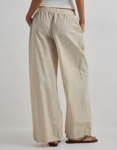 Vero Moda Vero Moda - Beige - Vmmary Mw Harem Pant Wvn Exp
