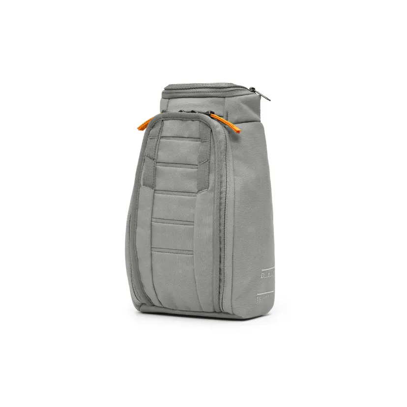 DB Hugger Washbag Sand Grey
