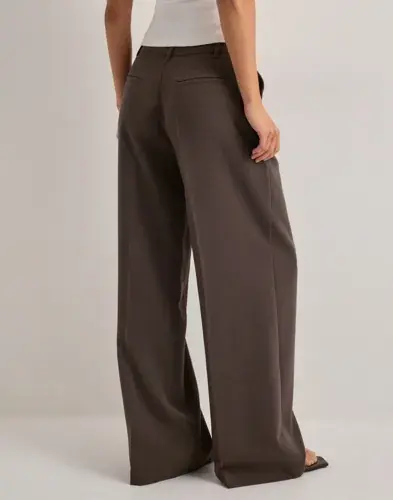 Nelly Nelly - Brun - Mid Waist Wide Suit Pants