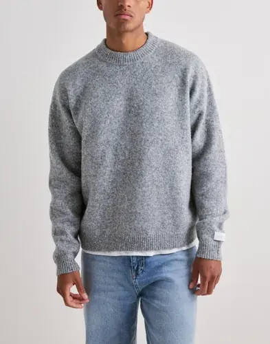 Que Sera Sera Que Sera Sera Graham Solid Knit Strikkegensere Grå