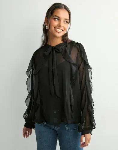 ONLY Only - Svart - Onltaryn Ls Romantic Ruffle Blouse