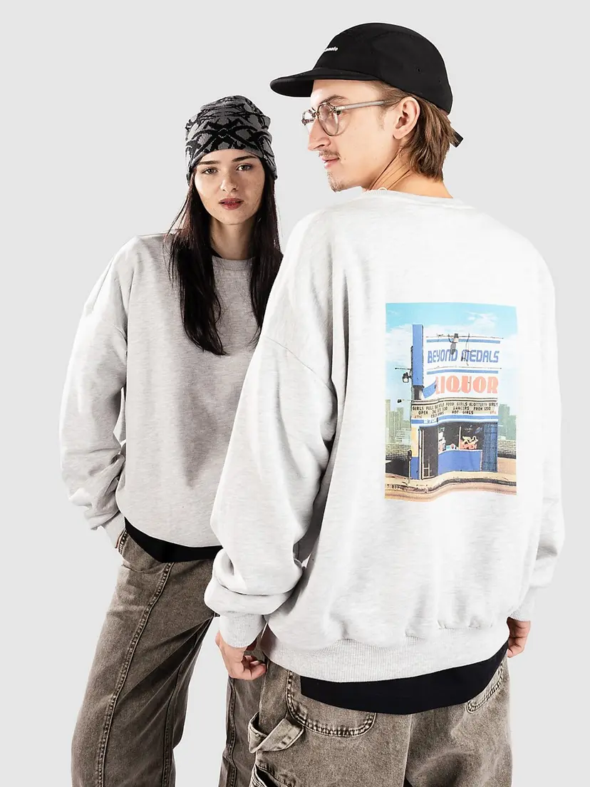 Beyond Medals Beyond Medals Liquid Crewneck Genser grå
