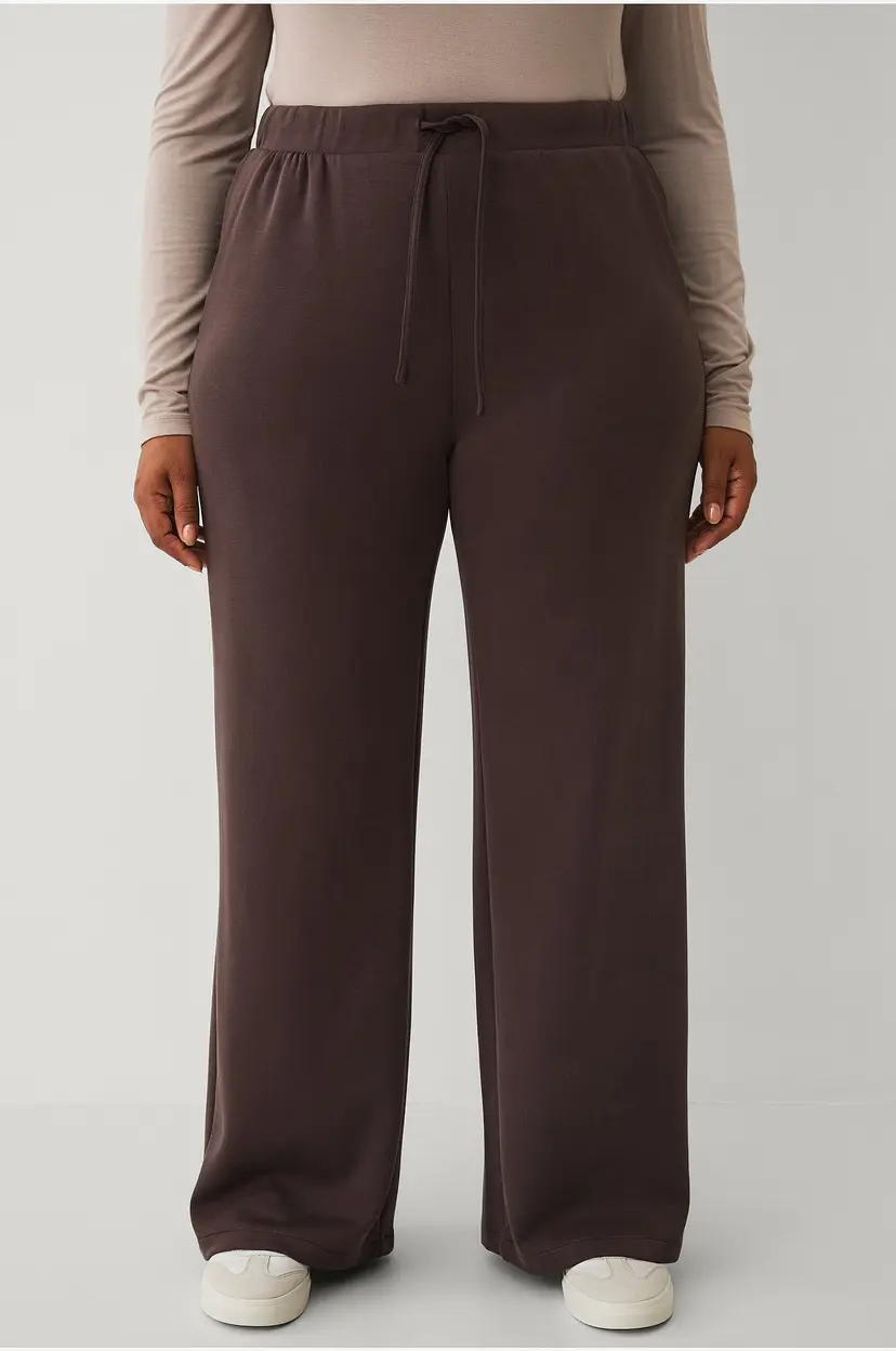 Ellos Plus collection Sweatpants med brede bein - Brun