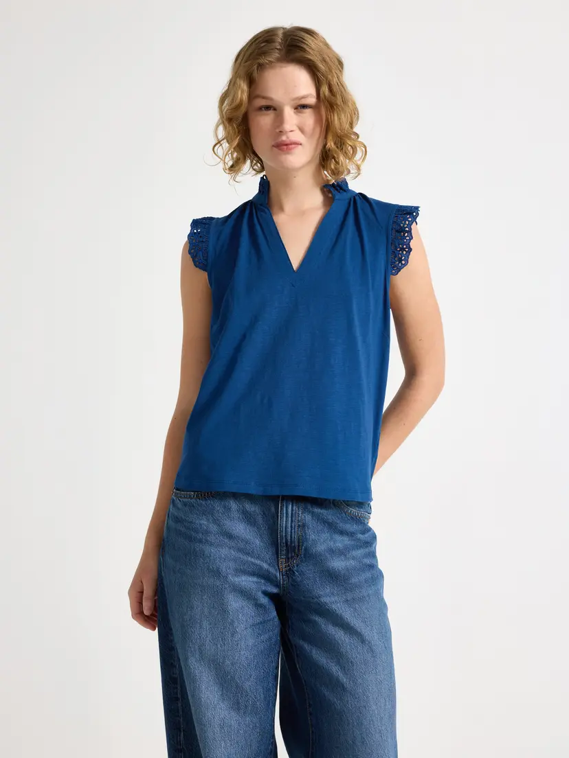Lindex Topp med broderie anglaise