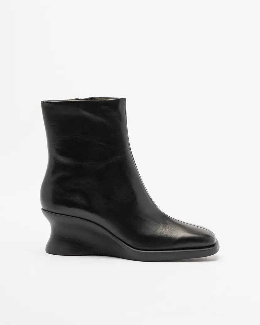 Camper Camper Louise Black Ankle Boots