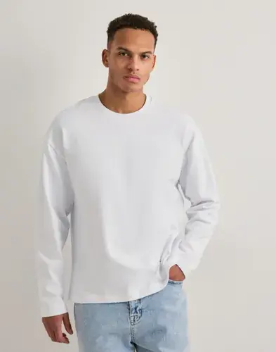 Que Sera Sera Que Sera Sera Boxy LS Tee Langermede t-shirts Hvit