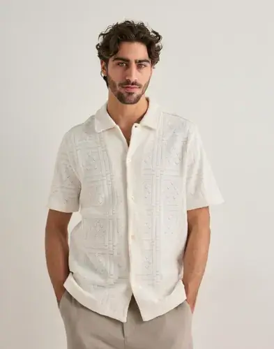 Les Deux Les Deux Hector Pointelle Ss Shirt Kortermede skjorter Beige