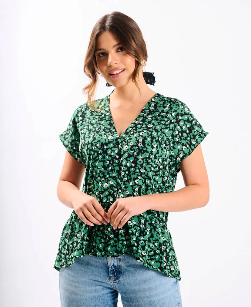 Needs No Label Green Animal Tiered Hem Top