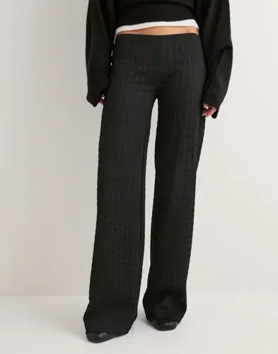 Nelly Nelly - Svart - Stunning Low Waist Structure Pants