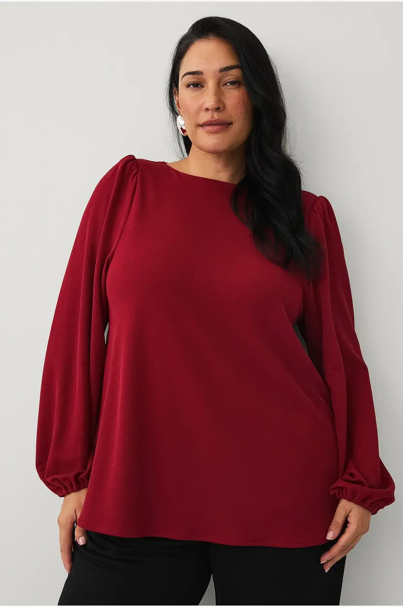 Ellos Plus collection Topp med en båtutringning - Rød