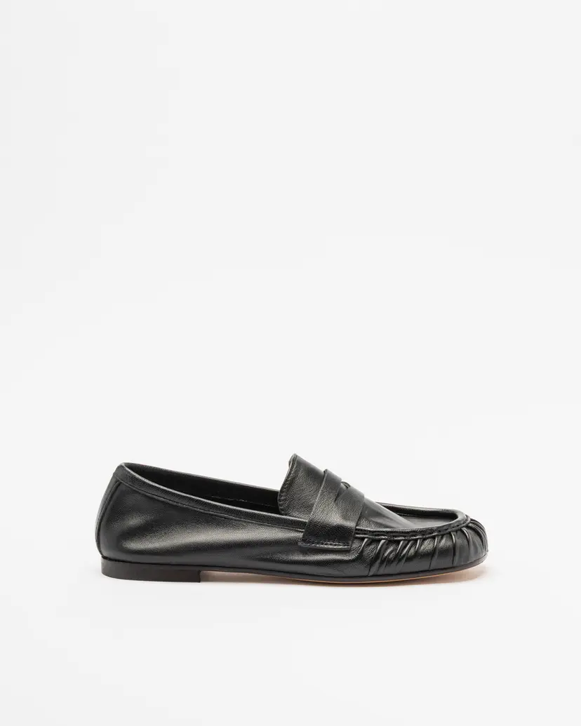 PROF PROF ILARY 2629 Black Moccasins