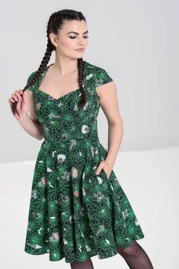 Lili Marleen Kjole; Miss Hex - grøn med Halloween print