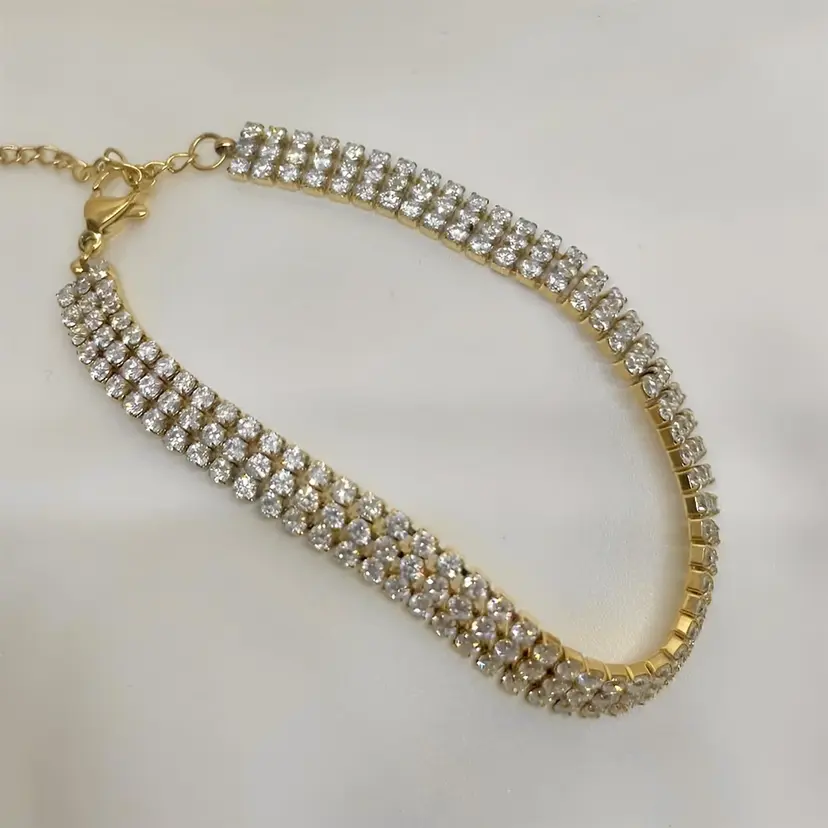 Aiyanna Hannah Bracelet Gold