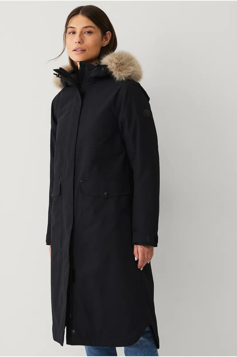 Áhkká Parka Urban Padded Long Parka W - Svart