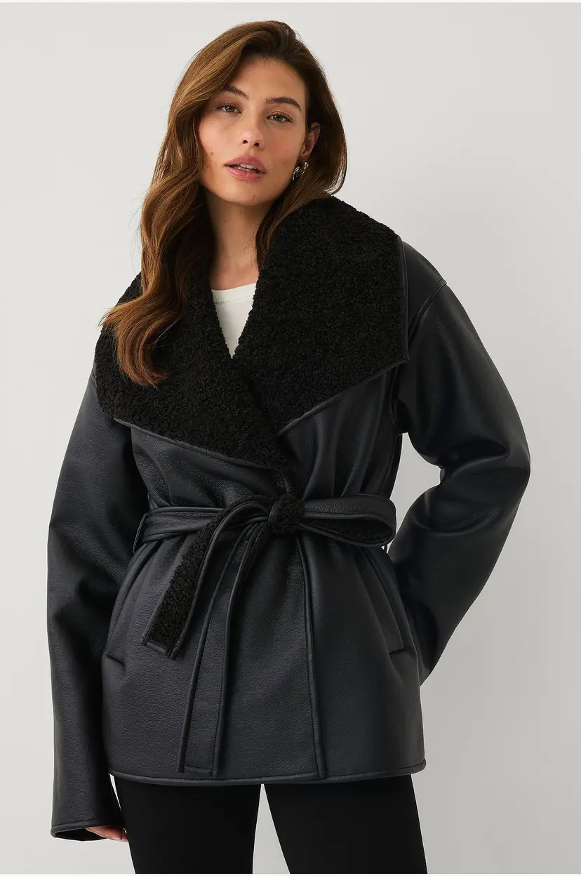 Ellos Collection Shearling-jakke med knytbart belte - Svart