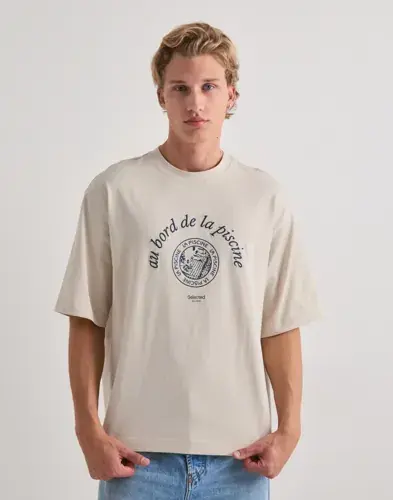 Selected Men Selected Men Slhboxynorman Graphic Ss O-Neck Tee T-skjorte med trykk Beige