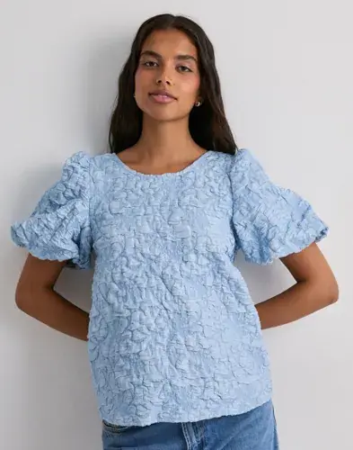 Pieces Pieces - - Pcgretchen Ss Top Wvn