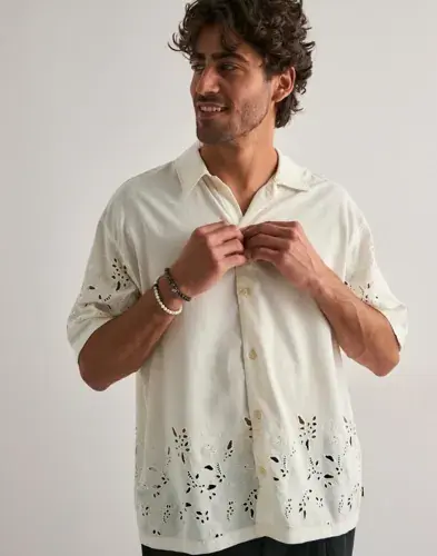 Jack & Jones Jack & Jones Jprblajosh Broderie Anglaise S/S Sh Mønstrete skjorter Beige