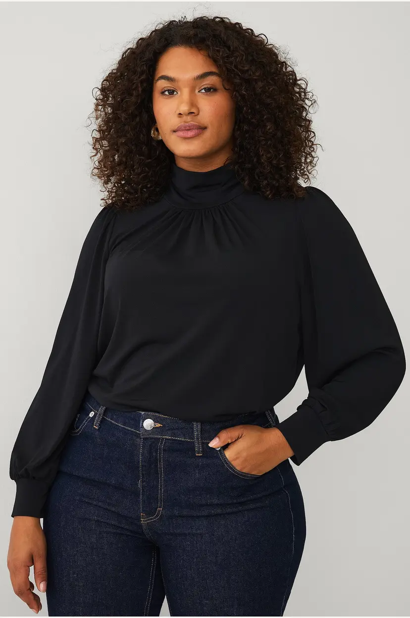 Ellos Plus collection Topp med puffermermer - Svart