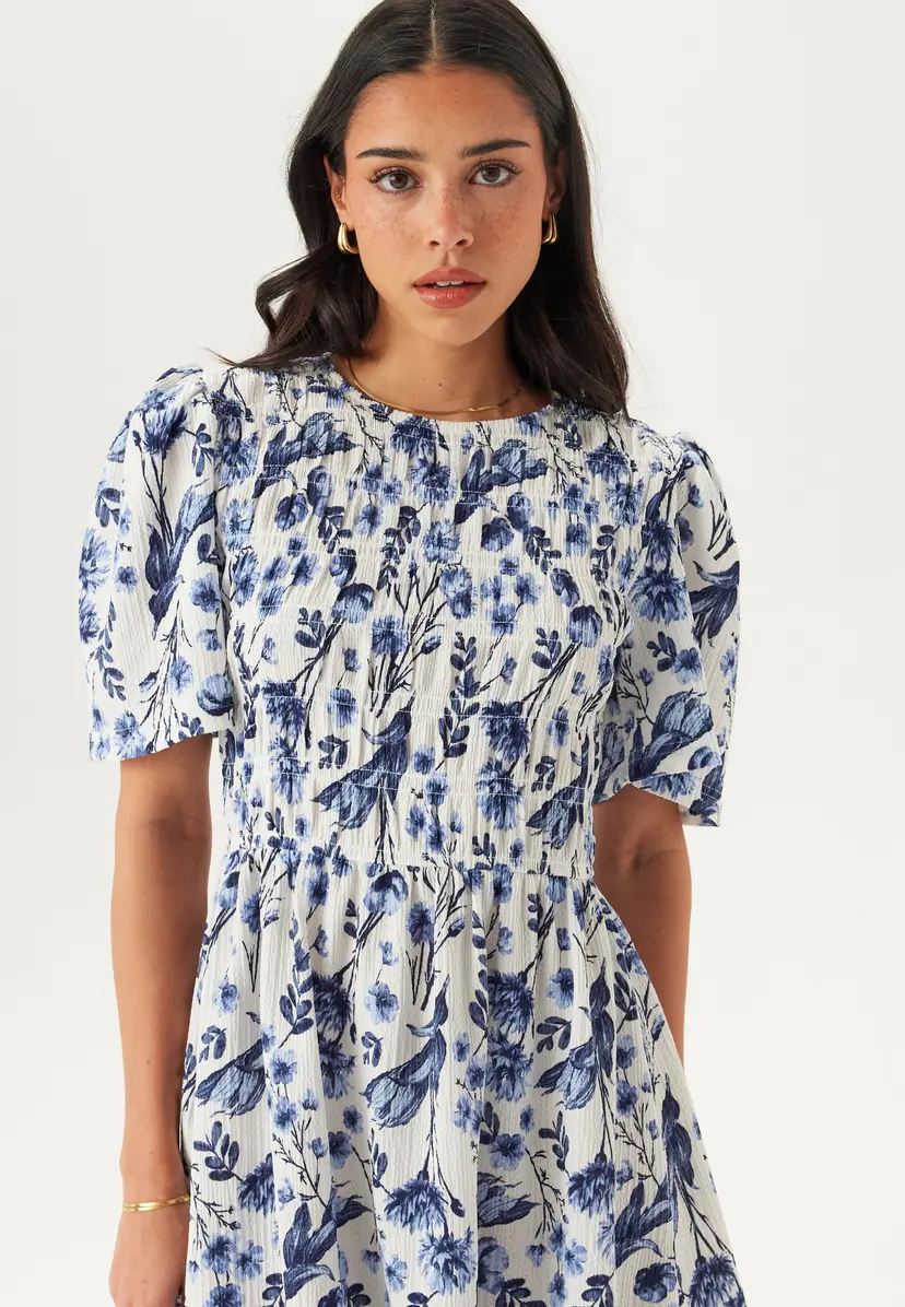 Bubbleroom Butterfly Sleeve Short Dress
