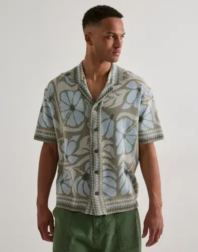 Only & Sons Only & Sons Onsduke Rlx 14 Jaq Ss Shirt Knit Mønstrete skjorter Grønn