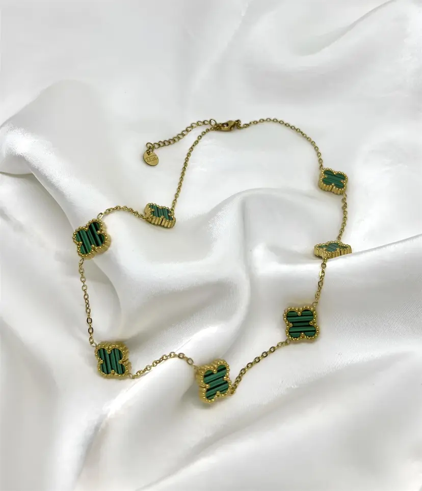 Aiyanna Haily Four Leaf Necklace