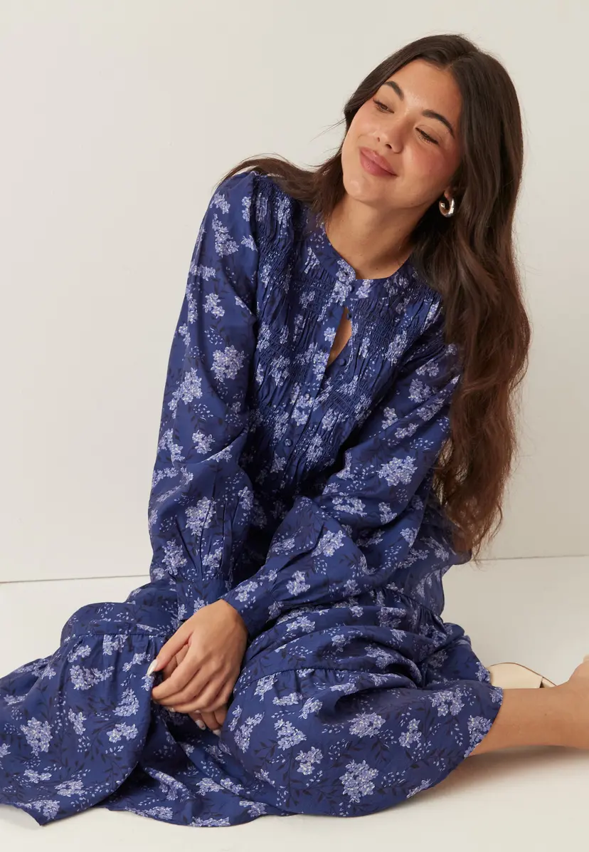 Happy Holly Smock Midi Dress