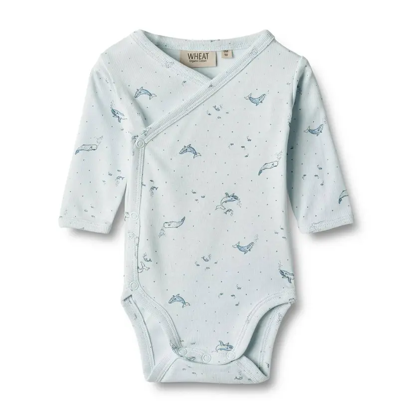Wheat Wheat Body Wraparound Pil Light Blue Whales (68 / 6 mnd)