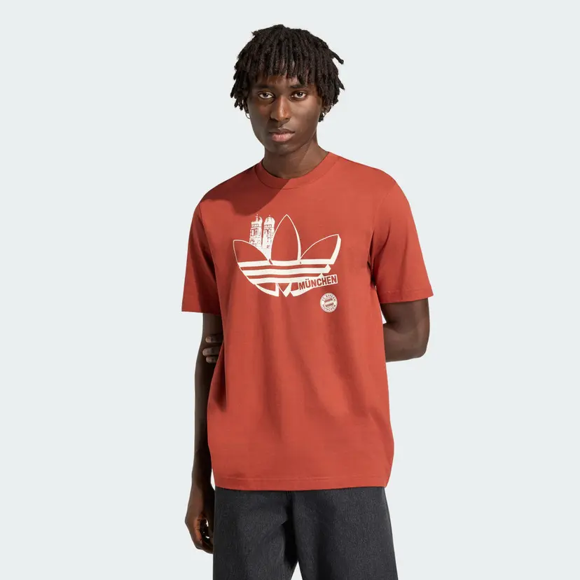 Adidas FC Bayern Seasonal Graphic T-Shirt
