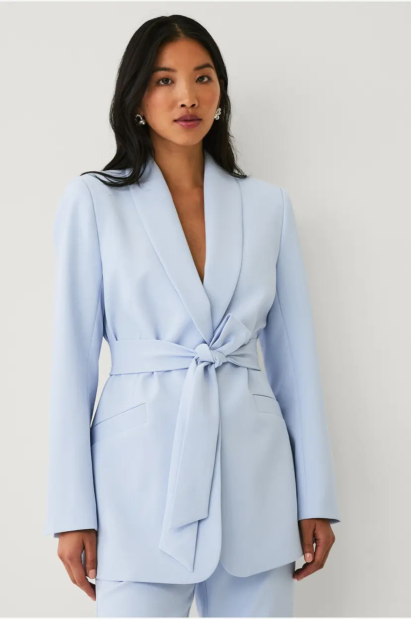Ellos Collection Blazer med slips og sjalkrage - Blå