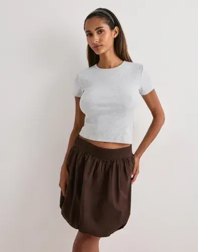 Vero Moda Vero Moda - Brun - Vmesther Hw Short Balloon Skirt Wvn