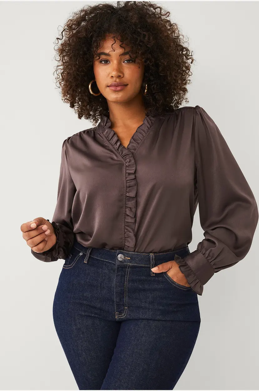 Ellos Plus collection Bluse med volanger - Rød