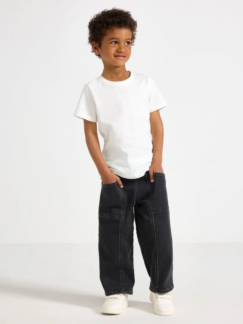 Lindex Jeans med ballongpassform