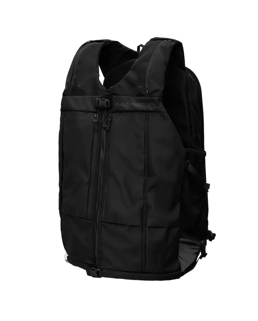 DB Snow Pro Vest 8L Black Out