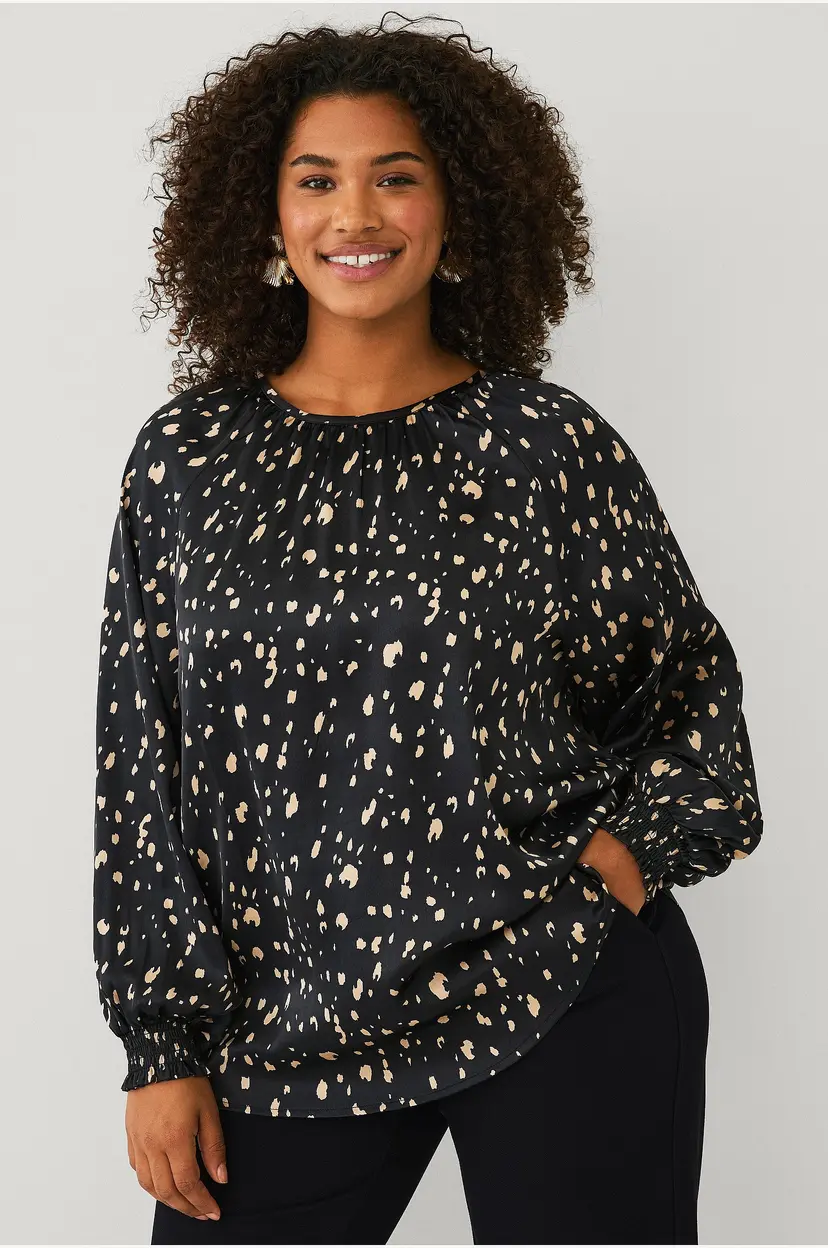 Ellos Plus collection Bluse i sateng - Svart
