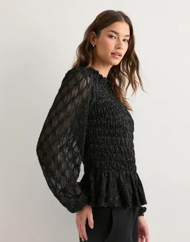 Vero Moda Vero Moda - Svart - Awnolita Ls High Neck Smock Top