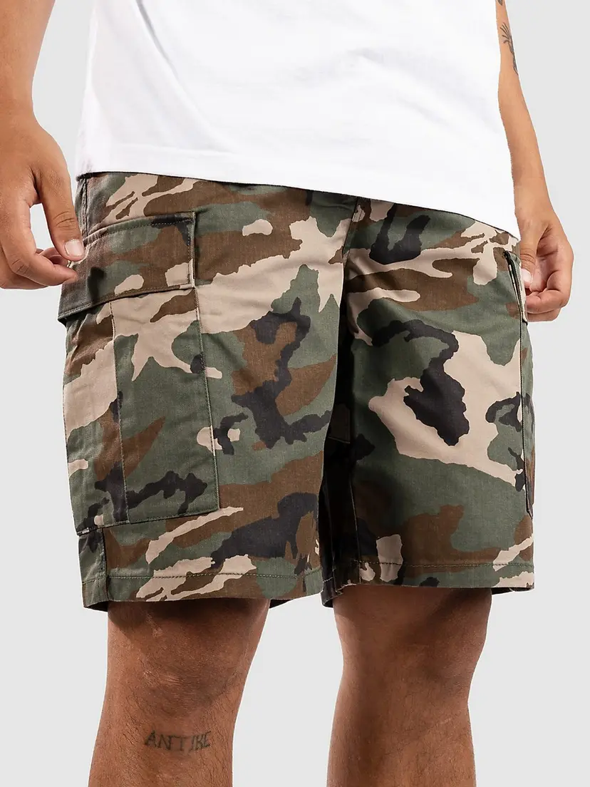 Empyre Empyre Loose Fit Sk8 Cargo Shorts camo
